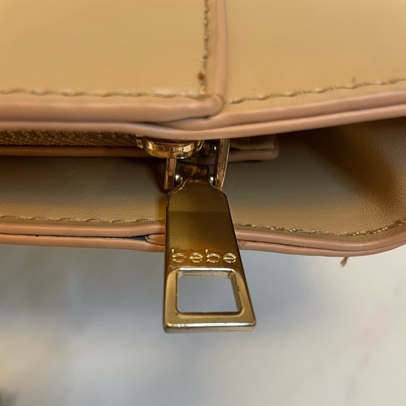 BEBE Los Angeles Large Tan Purse - Picture 8 of 12